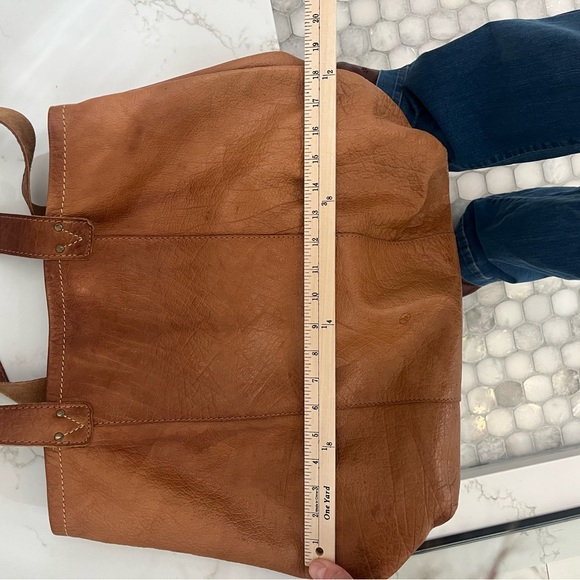 Alternative Cognac Brown  Leather Shoulder Bag - Picture 12 of 13